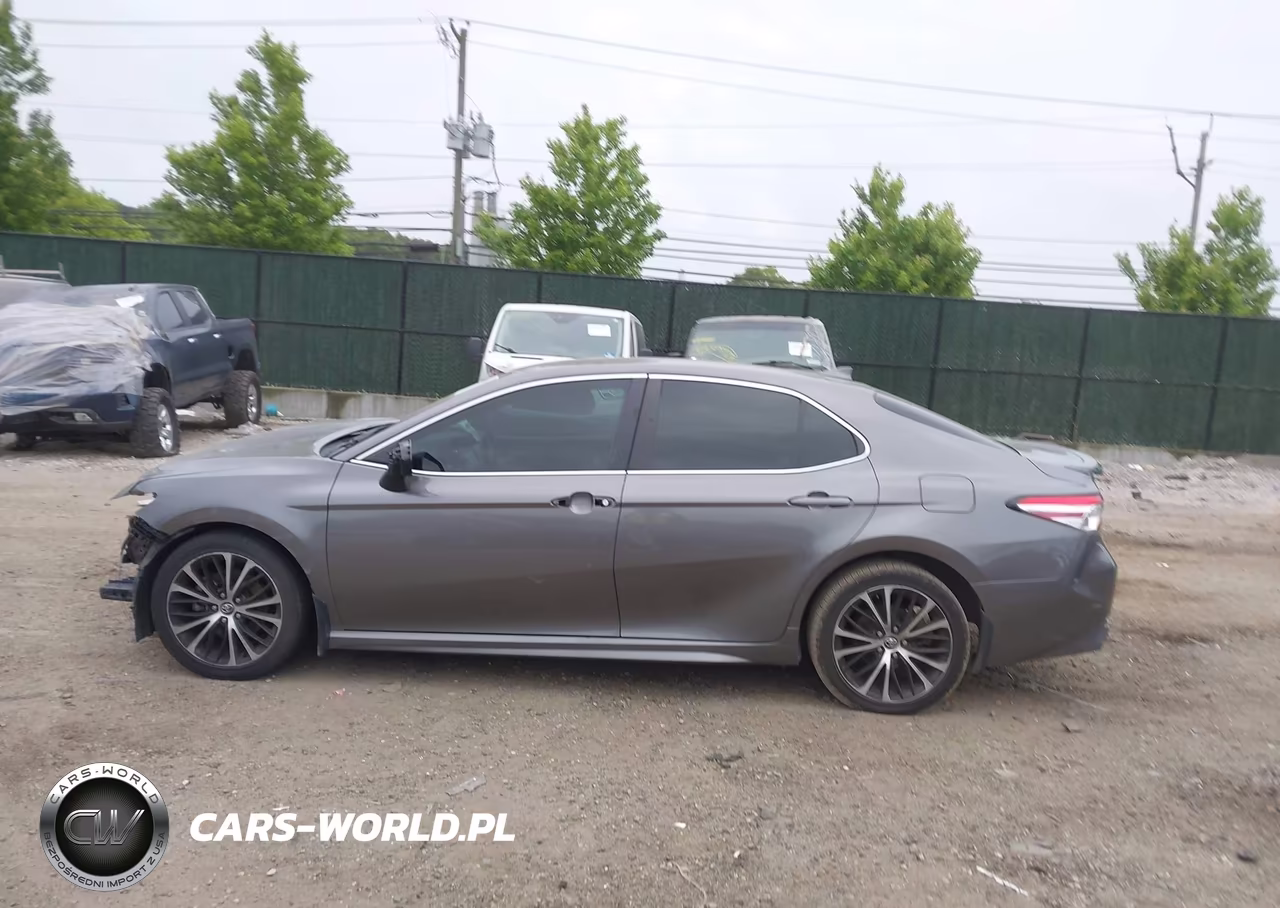 2020 Toyota Camry Se VIN:4T1G11AK4LU868903 - 15
