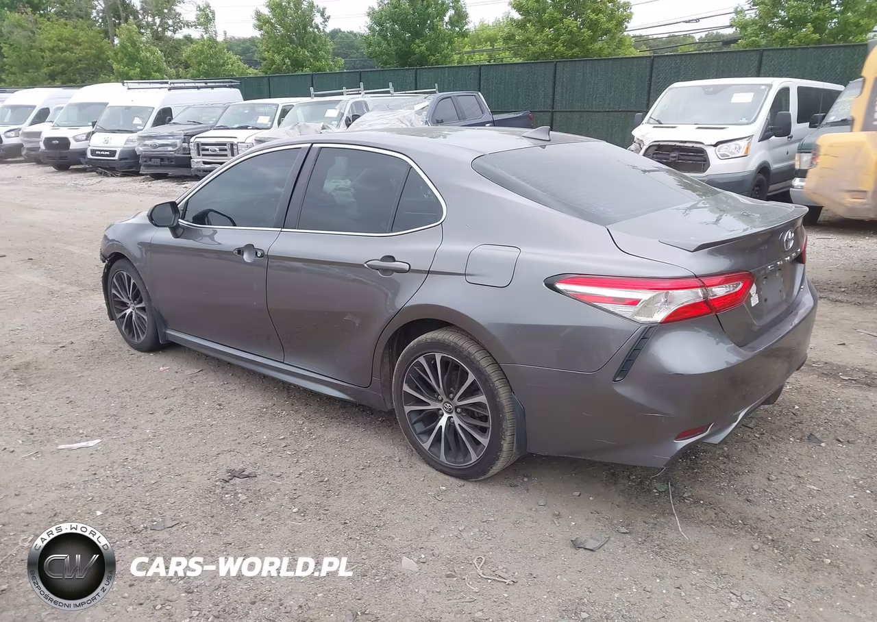 2020 Toyota Camry Se VIN:4T1G11AK4LU868903 - 3