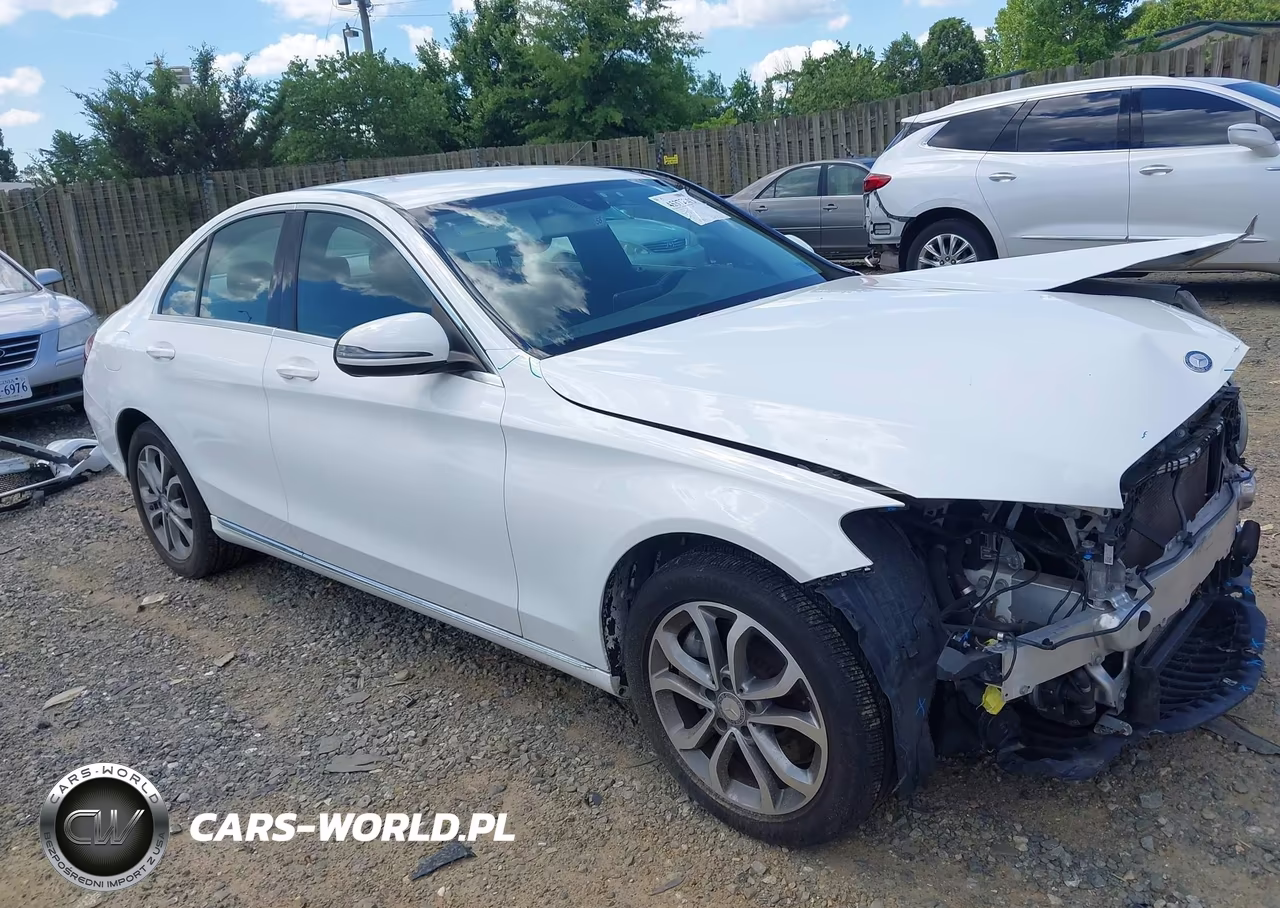2016 Mercedes-Benz C 300 4Matic – zdjęcie 1 z 17