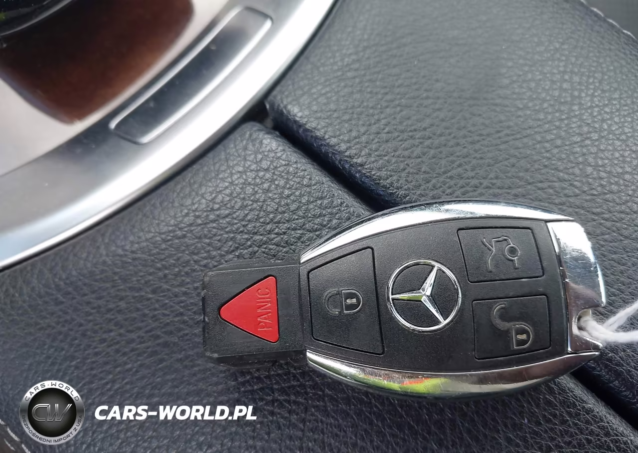 2016 Mercedes-Benz C 300 4Matic VIN:55SWF4KB9GU176022 - 11
