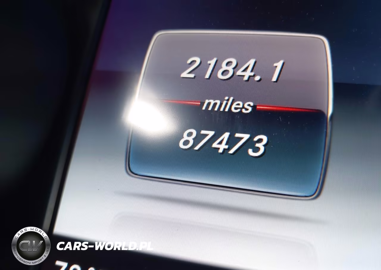 2016 Mercedes-Benz C 300 4Matic VIN:55SWF4KB9GU176022 - 16