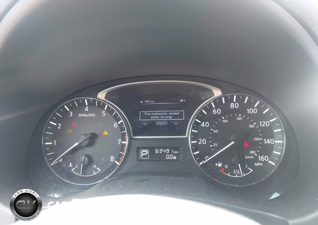 2014 Nissan Altima 2.5 S VIN:1N4AL3AP3EN389029 - 7