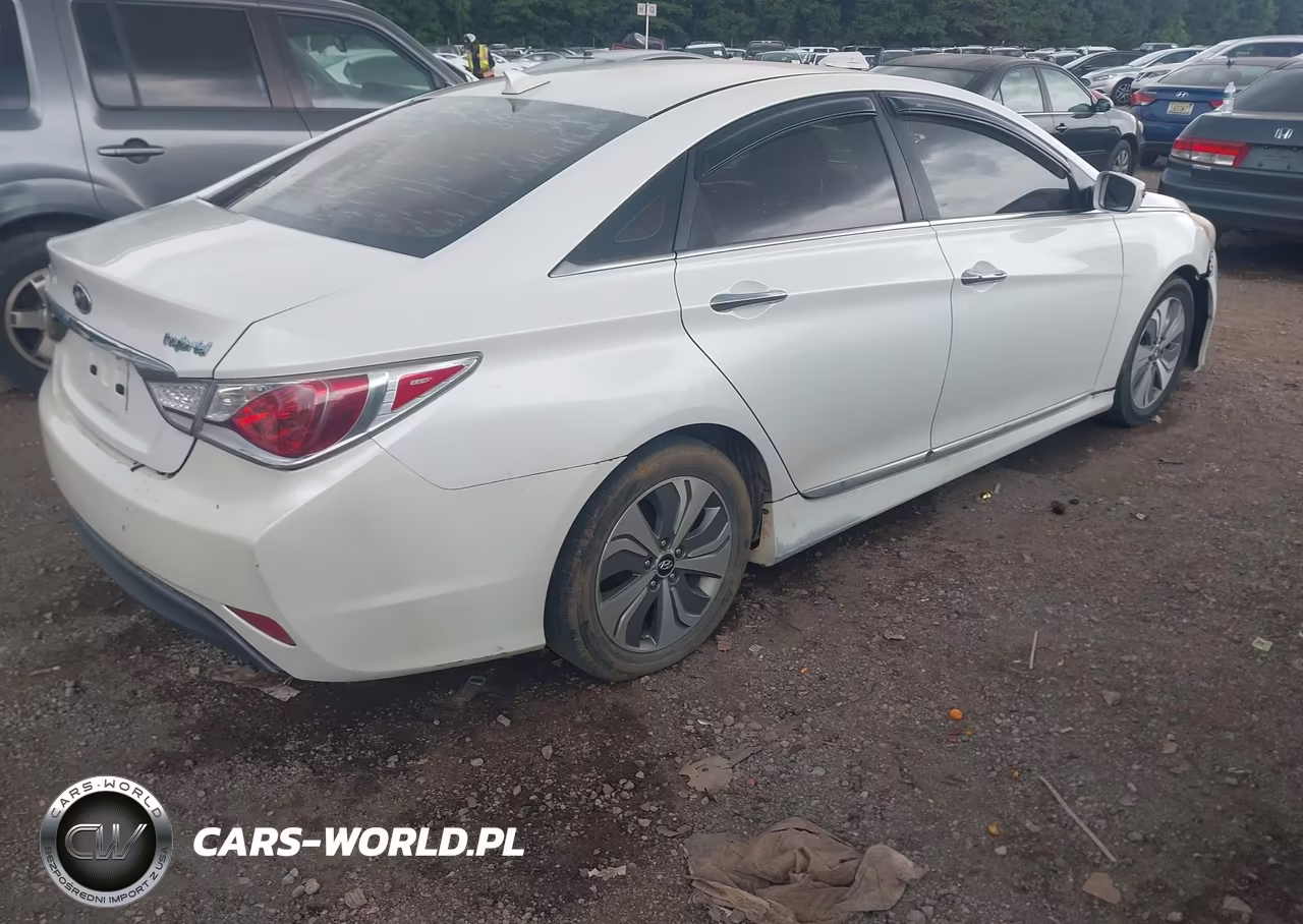 2013 Hyundai Sonata Hybrid VIN:KMHEC4A46DA087985 - 4