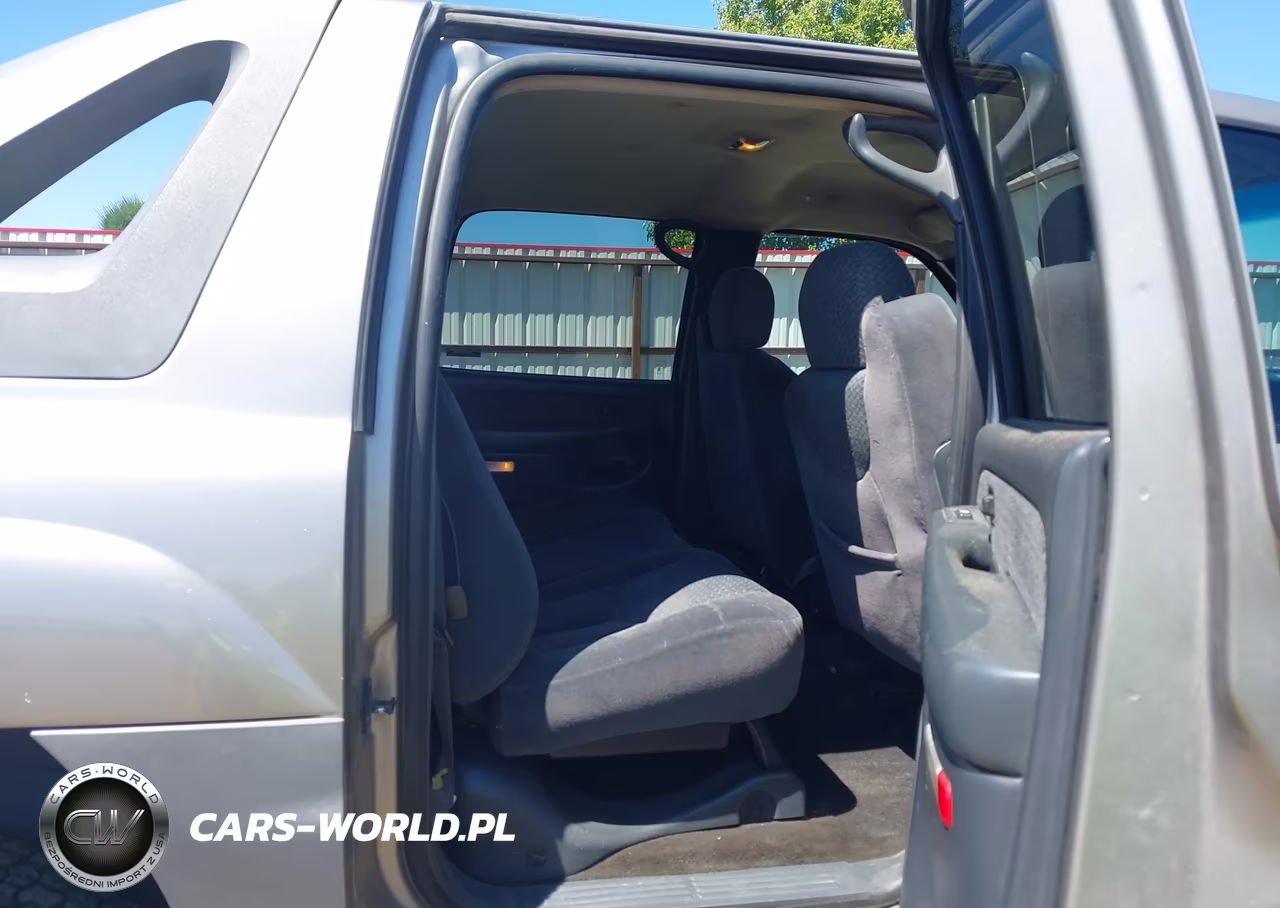 2002 Chevrolet Avalanche 1500 VIN:3GNEK13T82G180412 - 8
