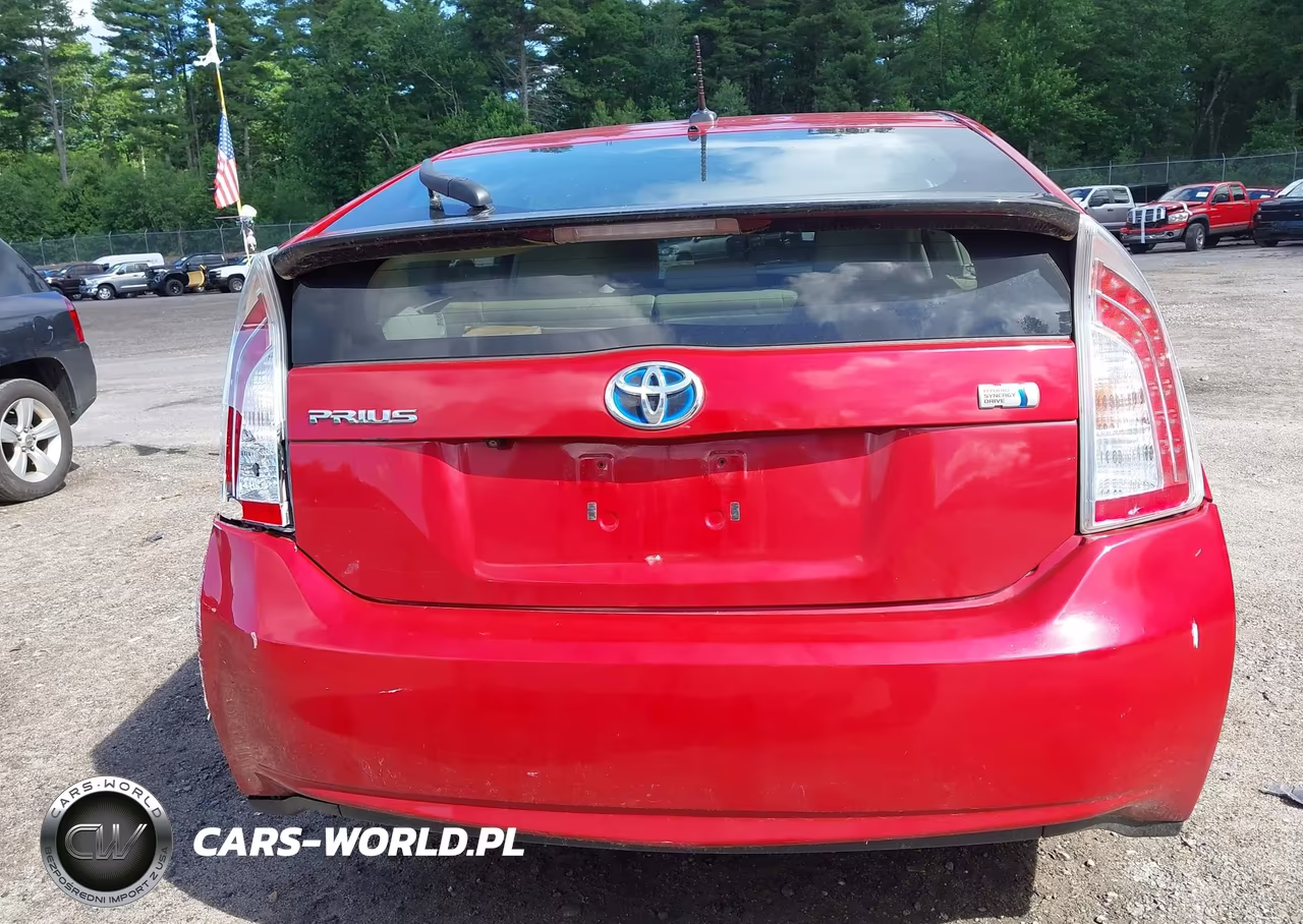 2013 Toyota Prius Three VIN:JTDKN3DU4D5628516 - 16