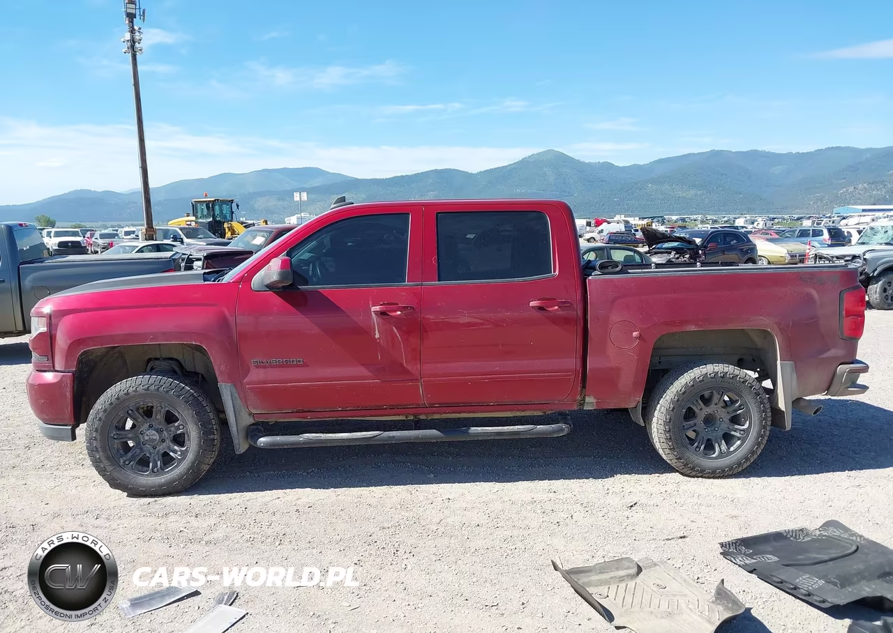 2018 Chevrolet Silverado 1500 2Lt VIN:3GCUKREC5JG187655 - 14