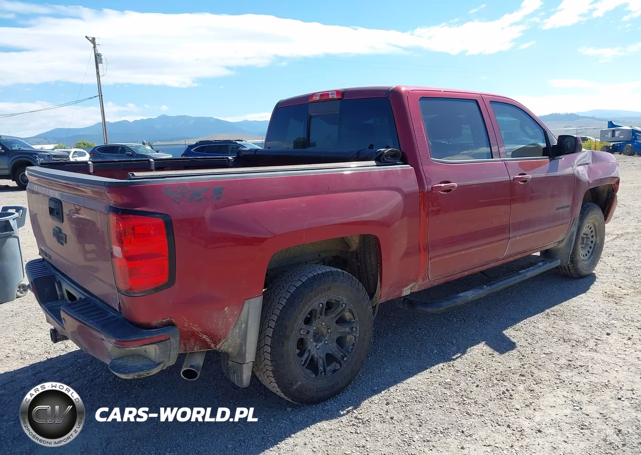 2018 Chevrolet Silverado 1500 2Lt VIN:3GCUKREC5JG187655 - 4