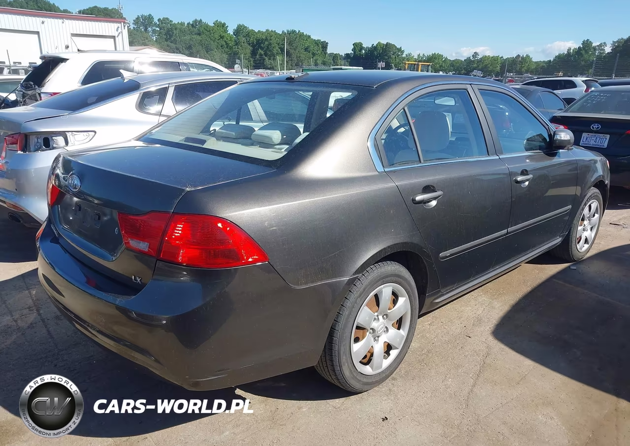 2009 Kia Optima Lx VIN:KNAGE228895288586 - 4