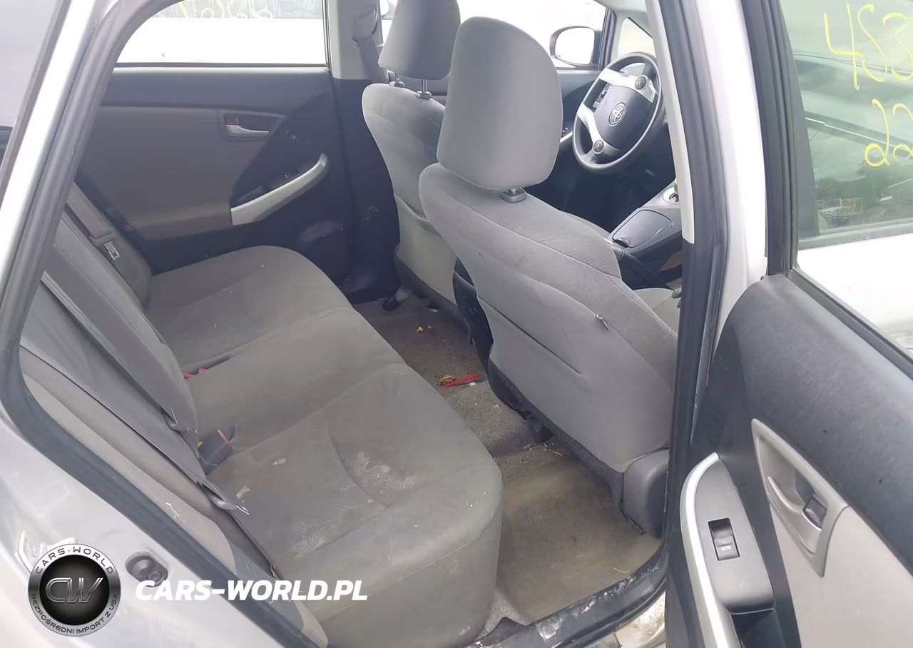 2014 Toyota Prius Three VIN:JTDKN3DU5E1746471 - 8