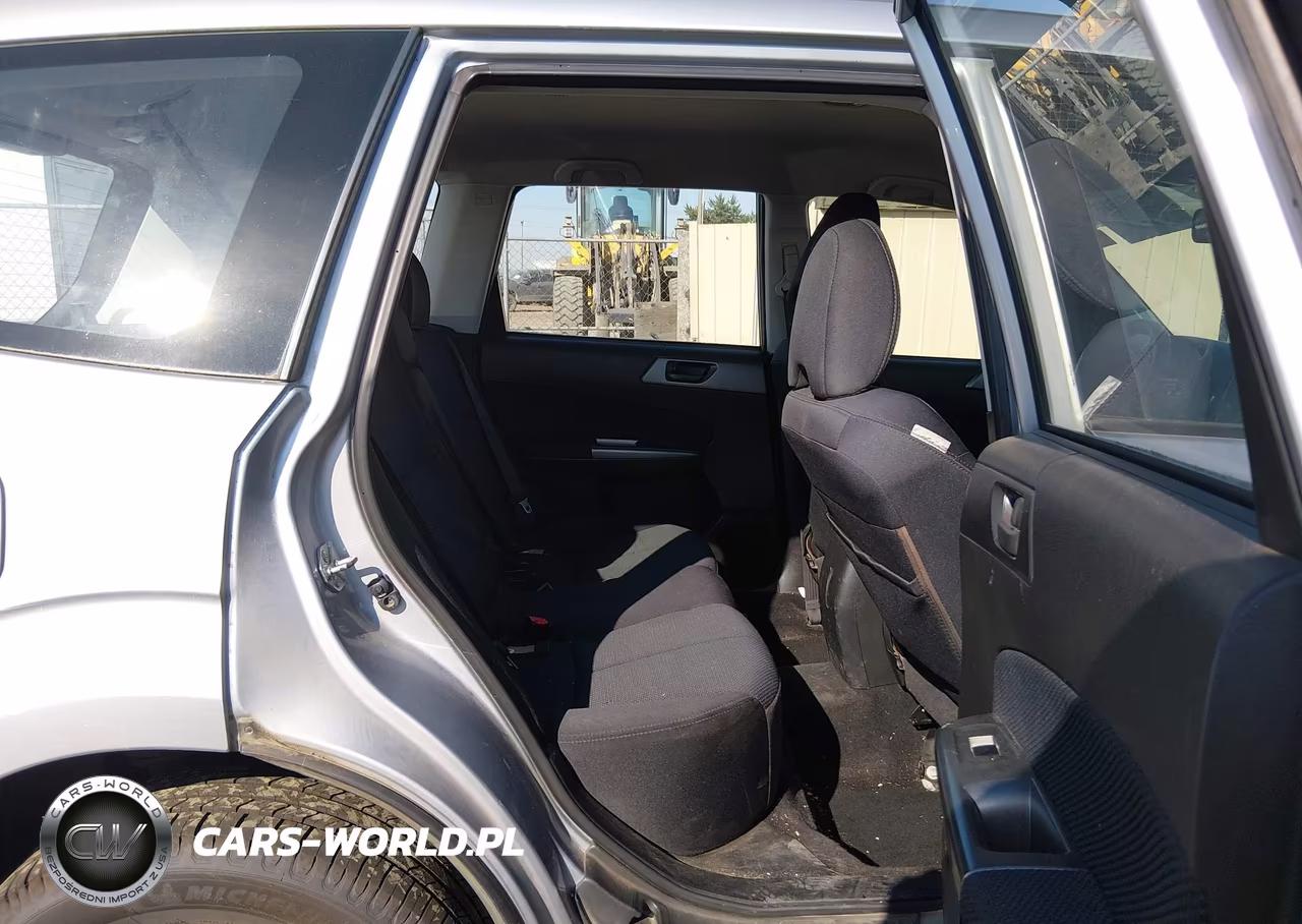 2012 Subaru Forester 2.5X VIN:JF2SHABC5CH433111 - 8
