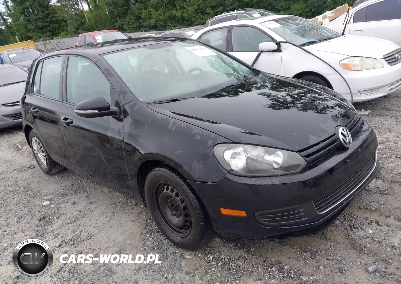 2013 Volkswagen Golf 2.5L 4-Door – zdjęcie 1 z 15