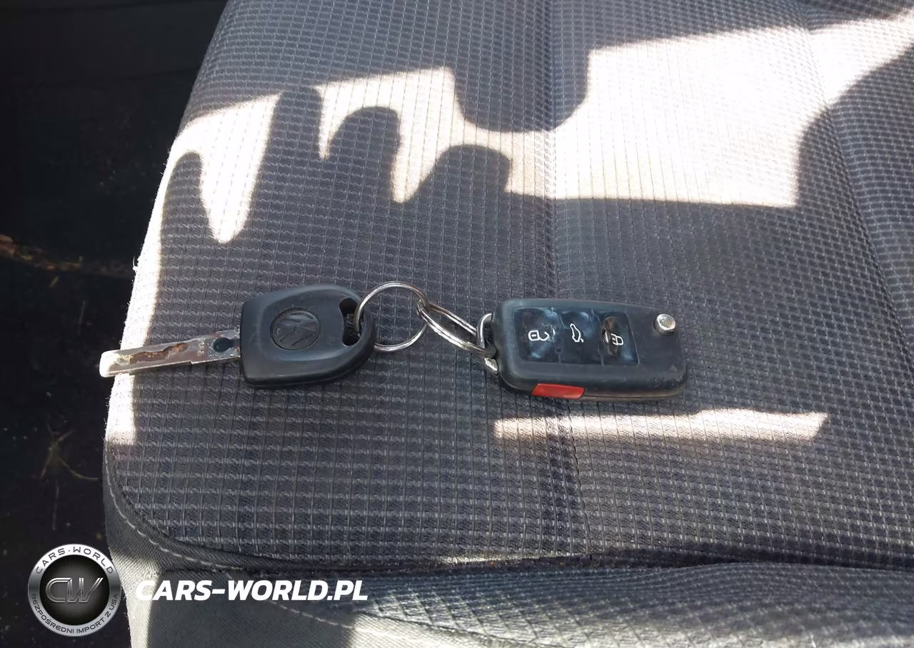 2013 Volkswagen Golf 2.5L 4-Door VIN:WVWDB7AJ6DW122005 - 11