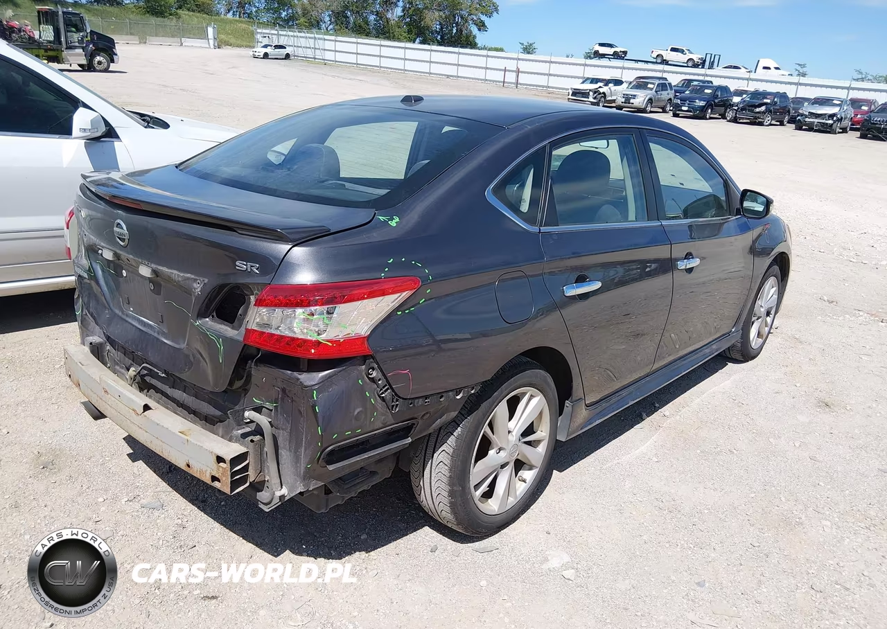 2015 Nissan Sentra Sr VIN:3N1AB7AP8FY354756 - 4