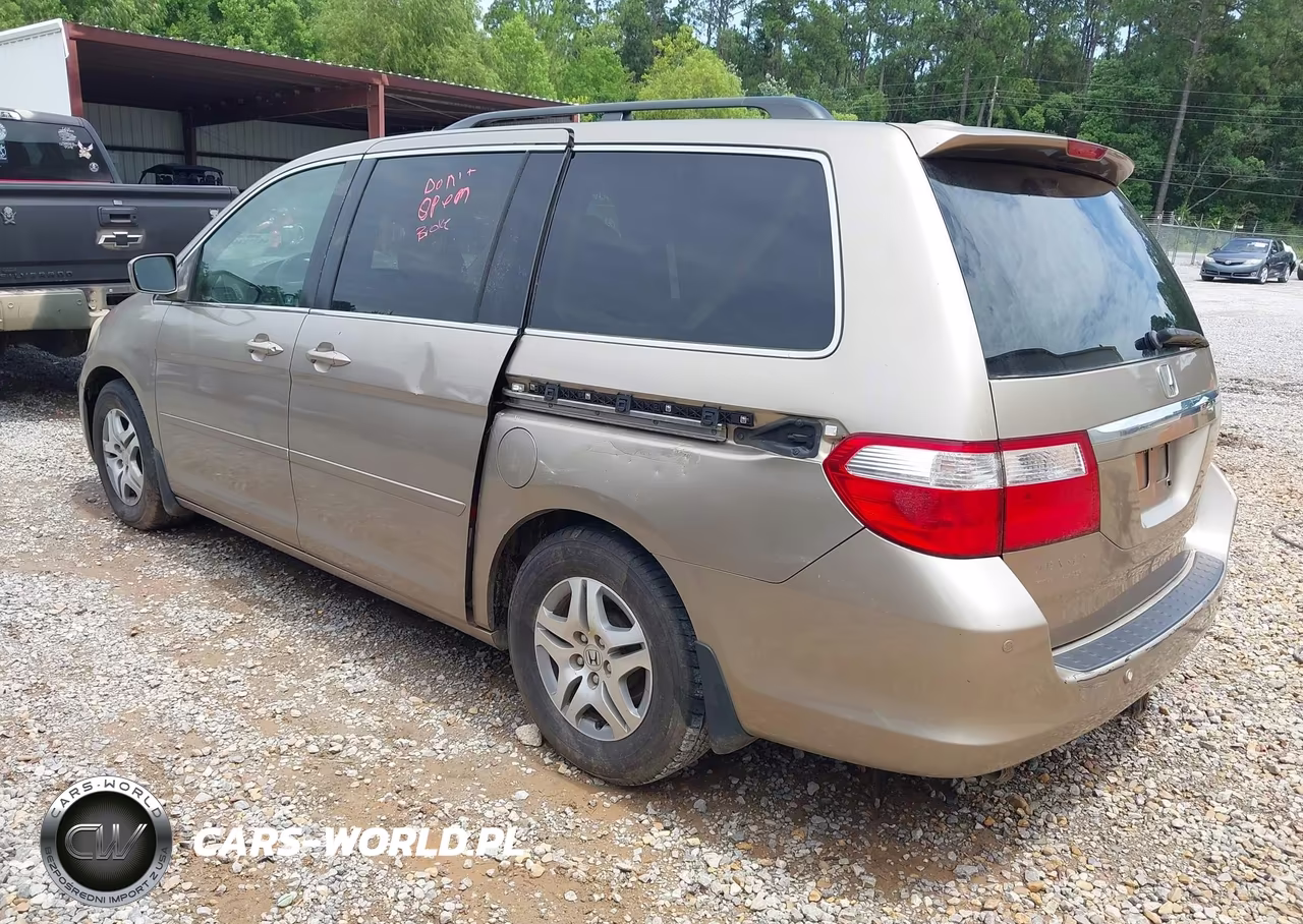 2006 Honda Odyssey Touring VIN:5FNRL38806B010791 - 3