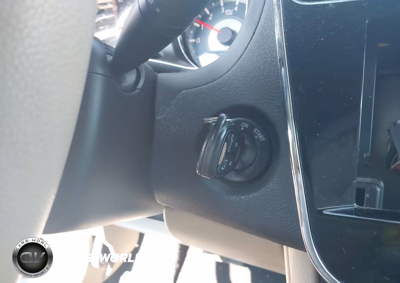 2013 Chrysler 200 Touring VIN:1C3BCBEB0DN676841 - 11