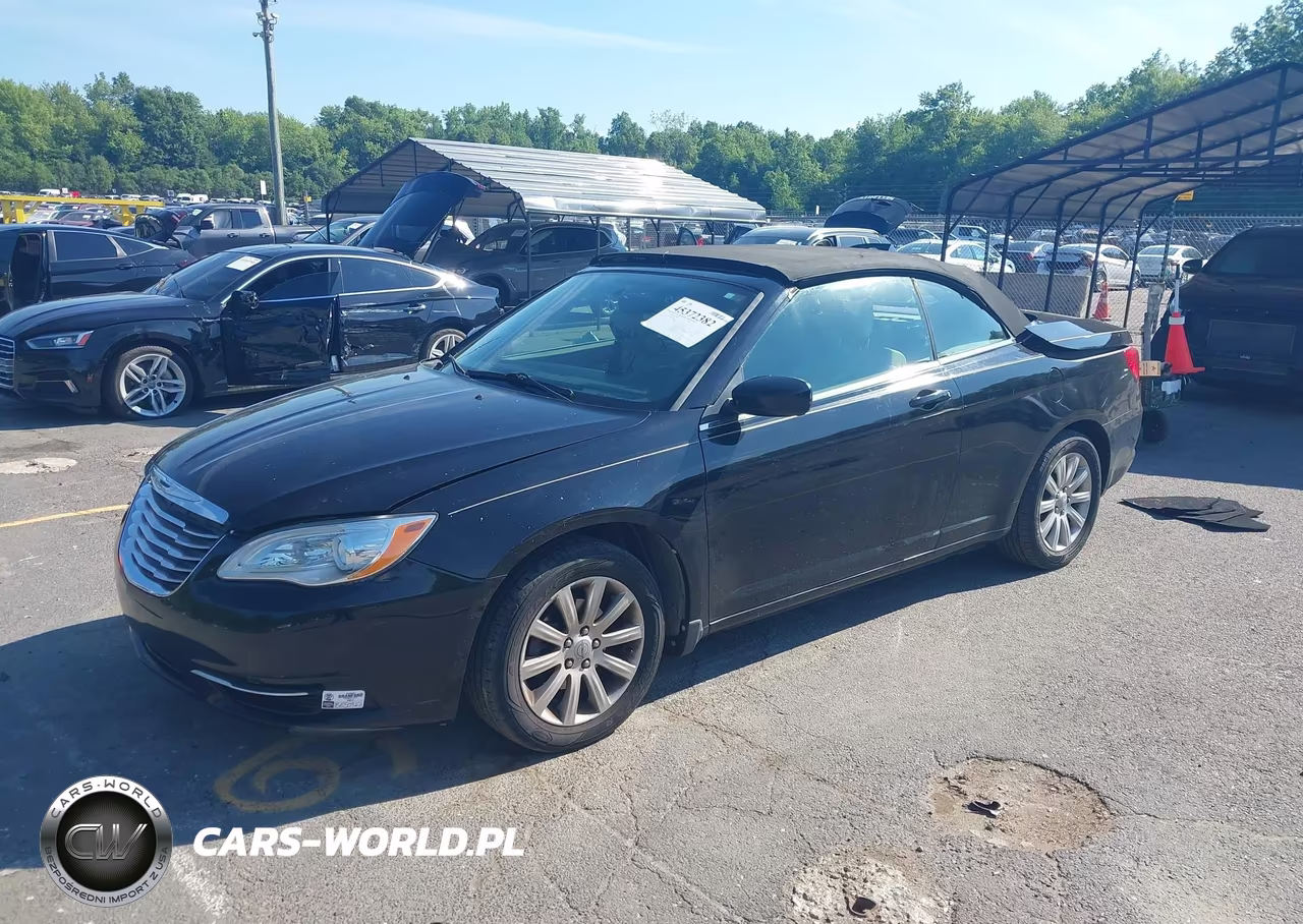 2013 Chrysler 200 Touring VIN:1C3BCBEB0DN676841 - 2