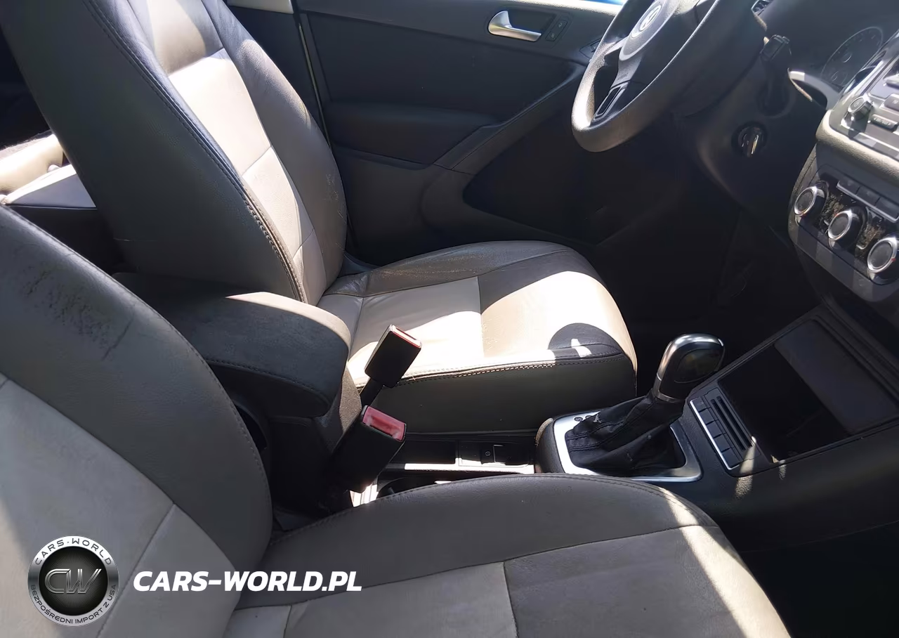 2012 Volkswagen Tiguan S VIN:WVGAV7AX5CW532772 - 5