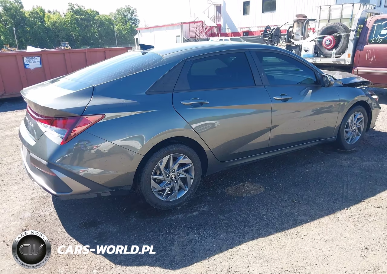 2024 Hyundai Elantra Sel VIN:KMHLM4DG2RU847300 - 4