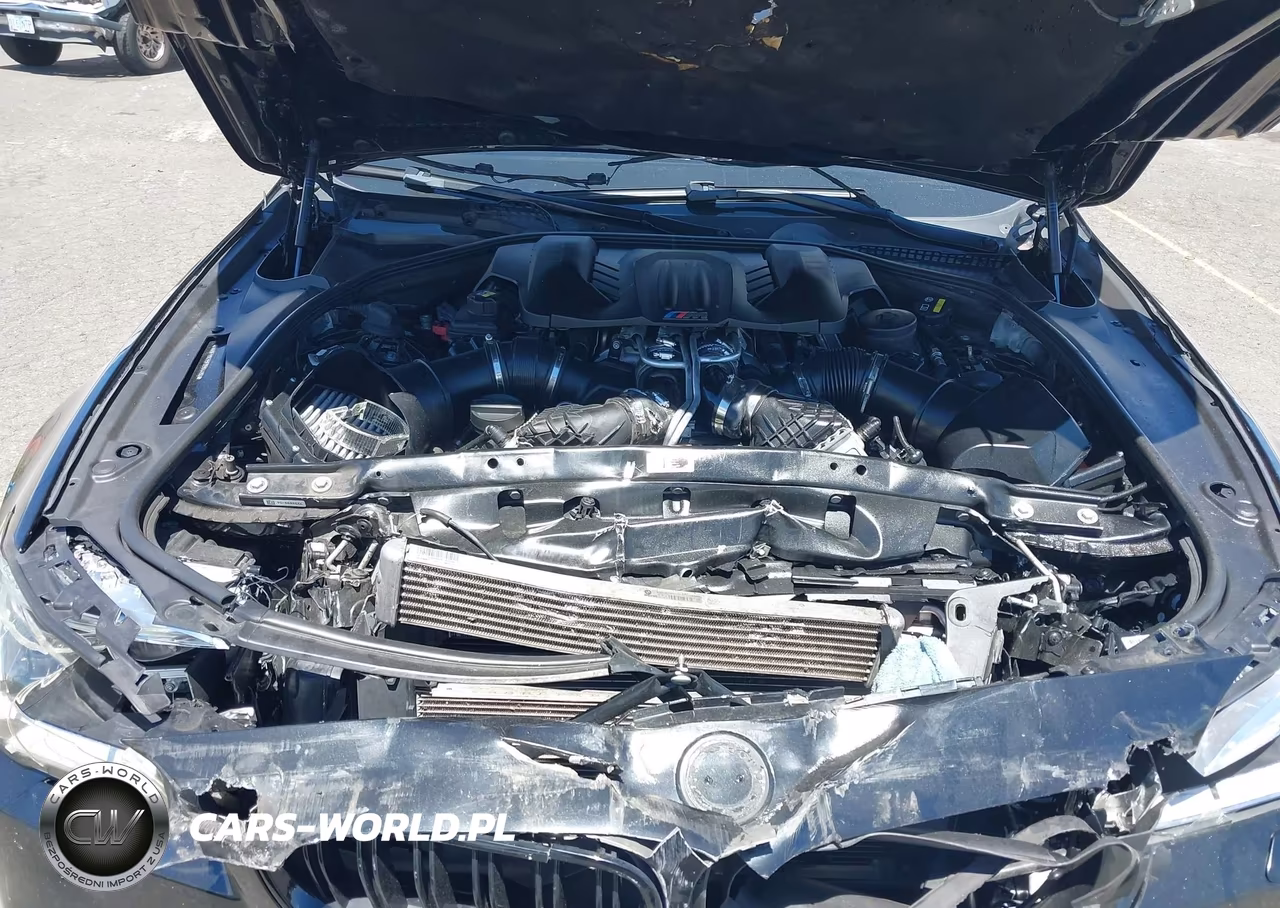 2015 BMW M5 VIN:WBSFV9C55FD594490 - 10
