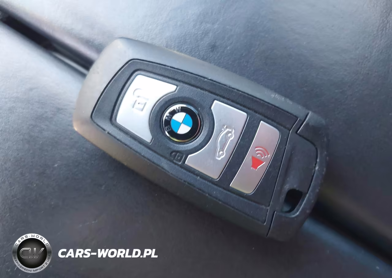 2015 BMW M5 VIN:WBSFV9C55FD594490 - 11