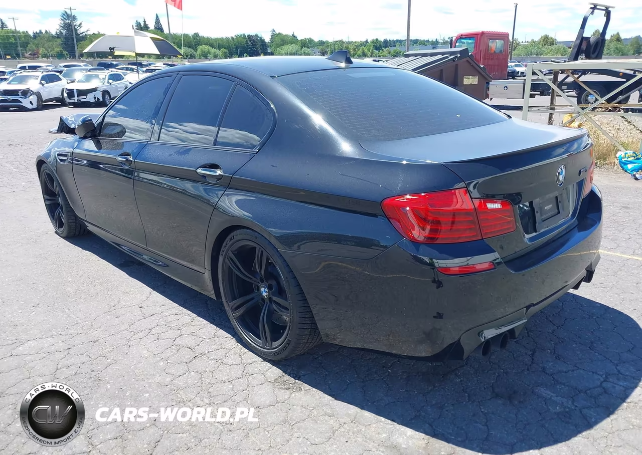 2015 BMW M5 VIN:WBSFV9C55FD594490 - 3
