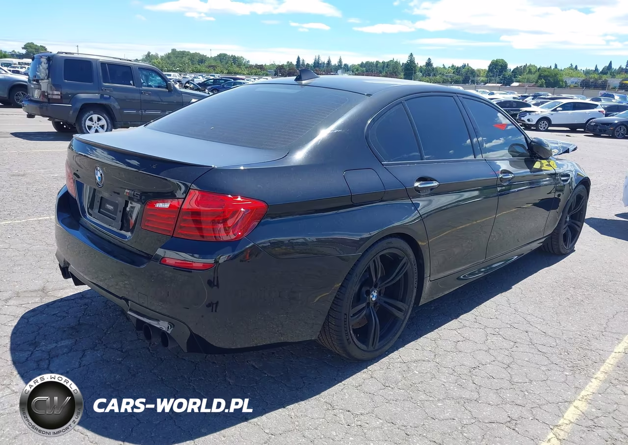 2015 BMW M5 VIN:WBSFV9C55FD594490 - 4