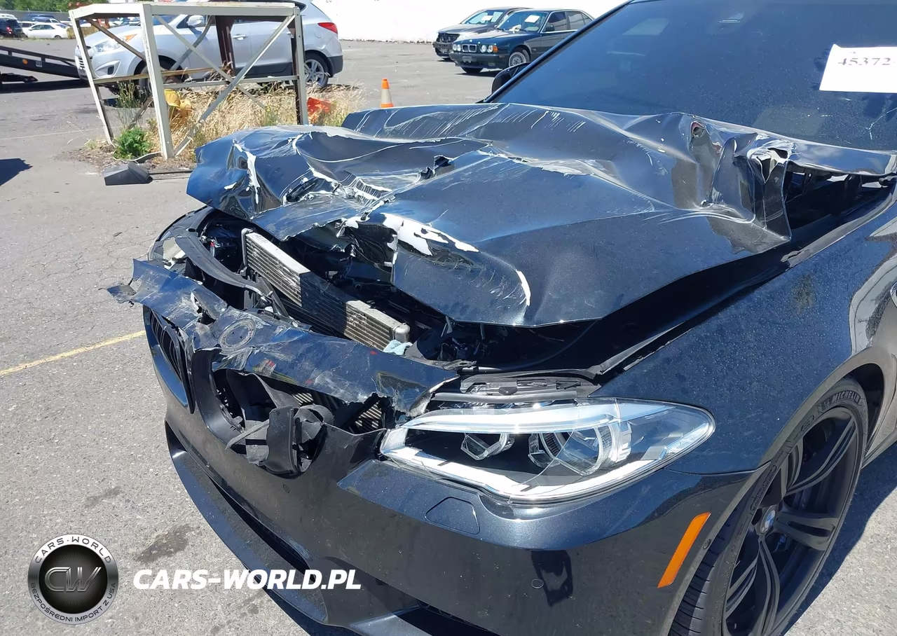 2015 BMW M5 VIN:WBSFV9C55FD594490 - 6