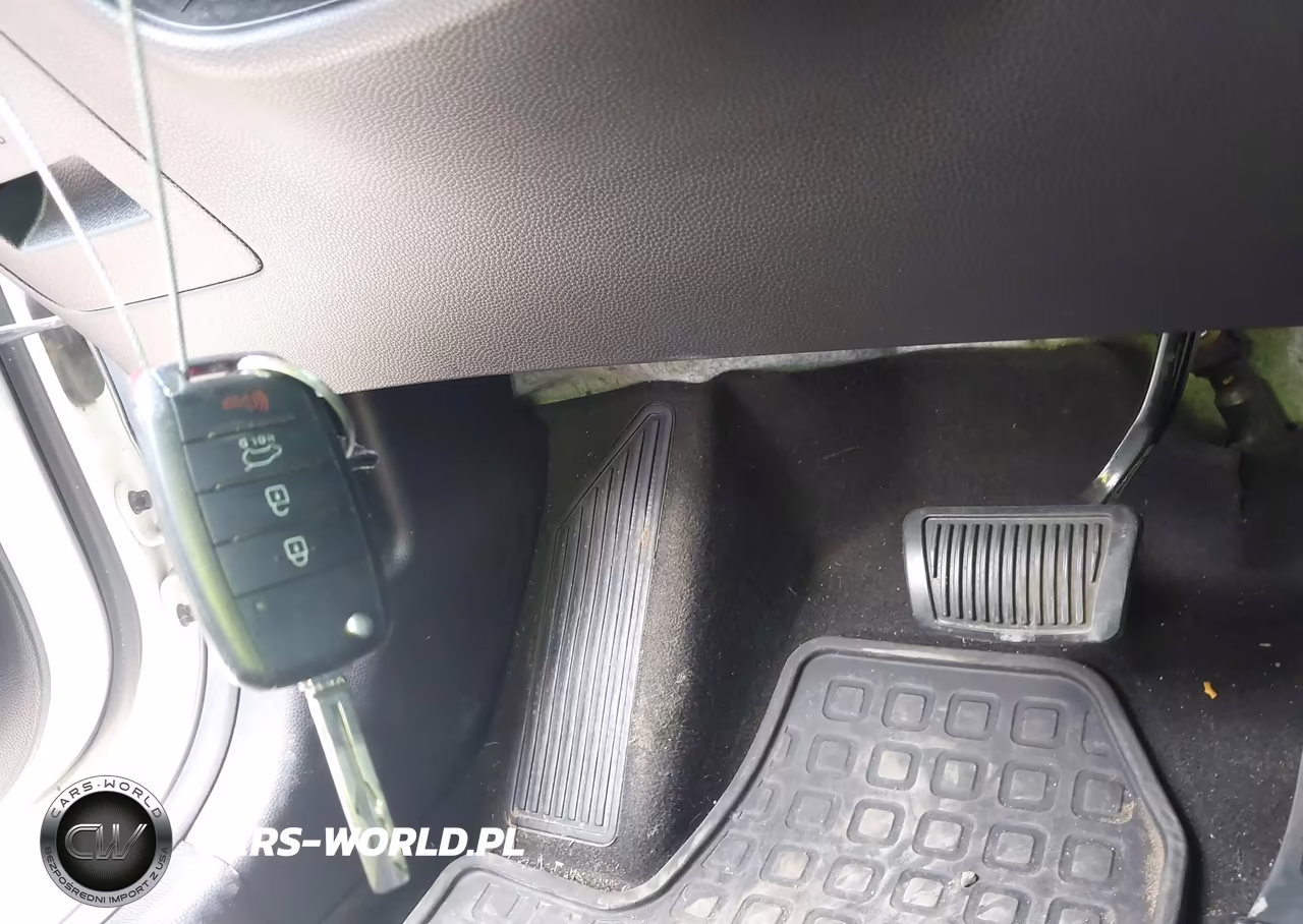 2017 KIA SOUL VIN:KNDJN2A27H7465797 - 11