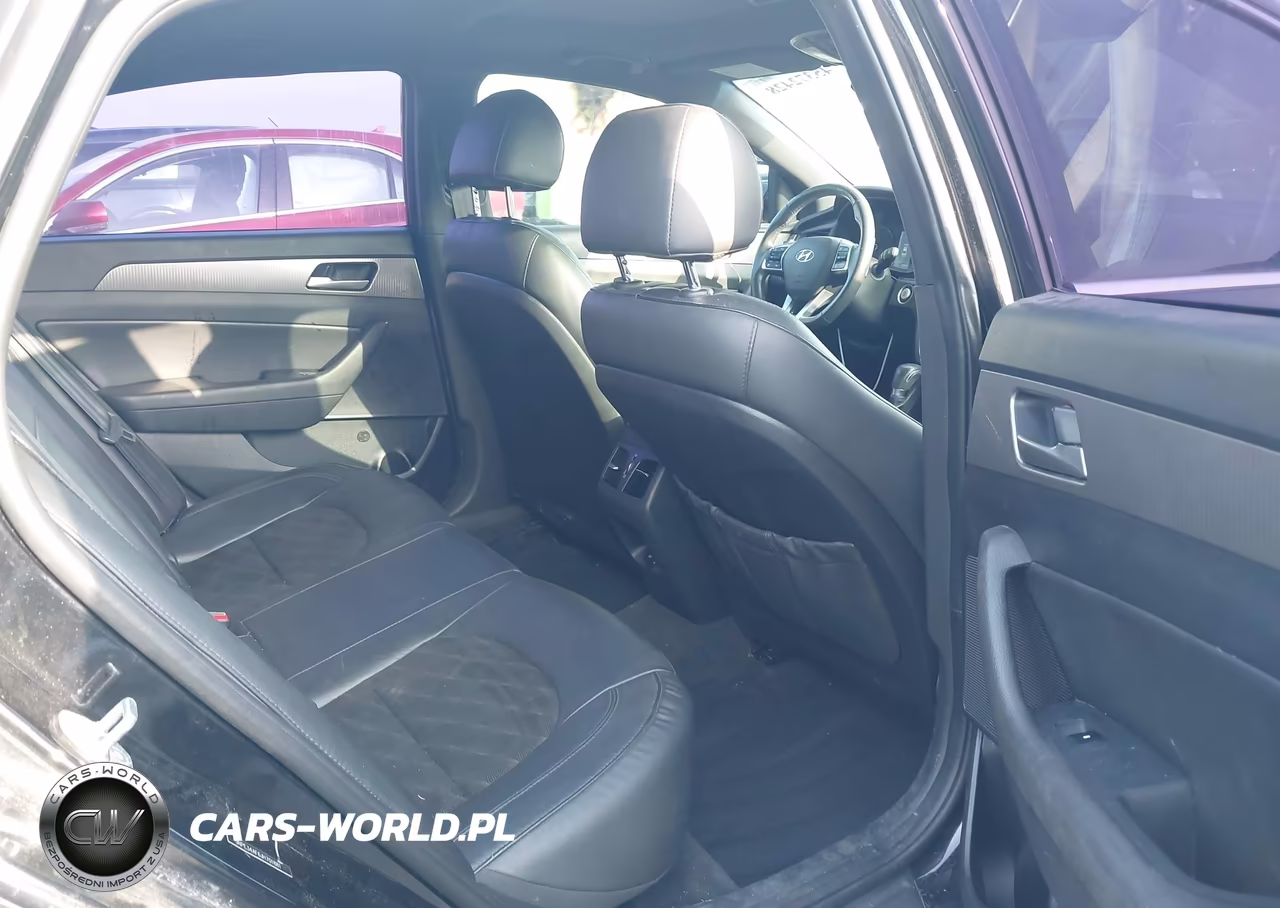 2018 Hyundai Sonata Sport+ VIN:5NPE34AF6JH701881 - 8
