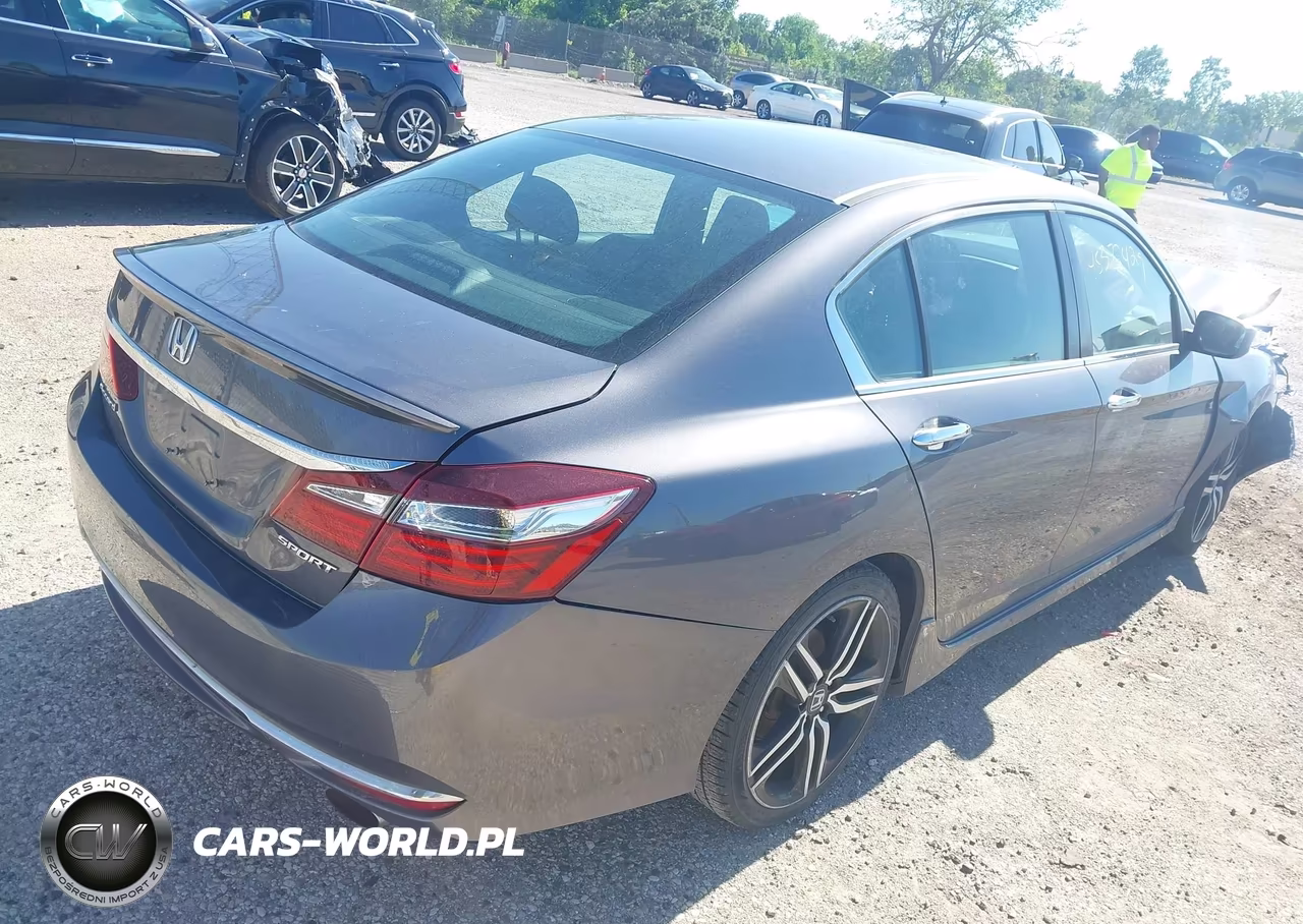 2017 Honda Accord Sport VIN:1HGCR2F57HA023722 - 4