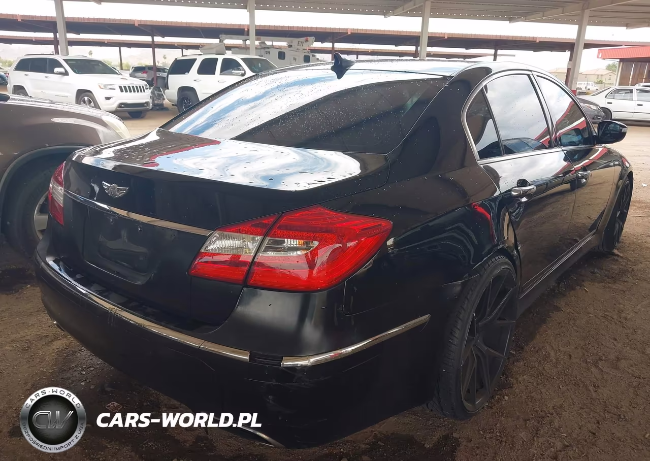 2012 Hyundai Genesis 3.8 VIN:KMHGC4DD4CU158893 - 4