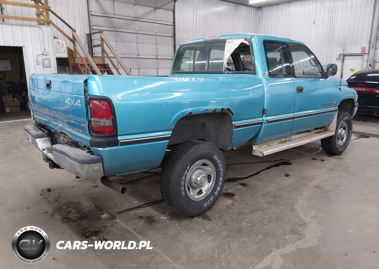 1996 Dodge Ram 2500 VIN:1B7KF23Z2TJ177354 - 4