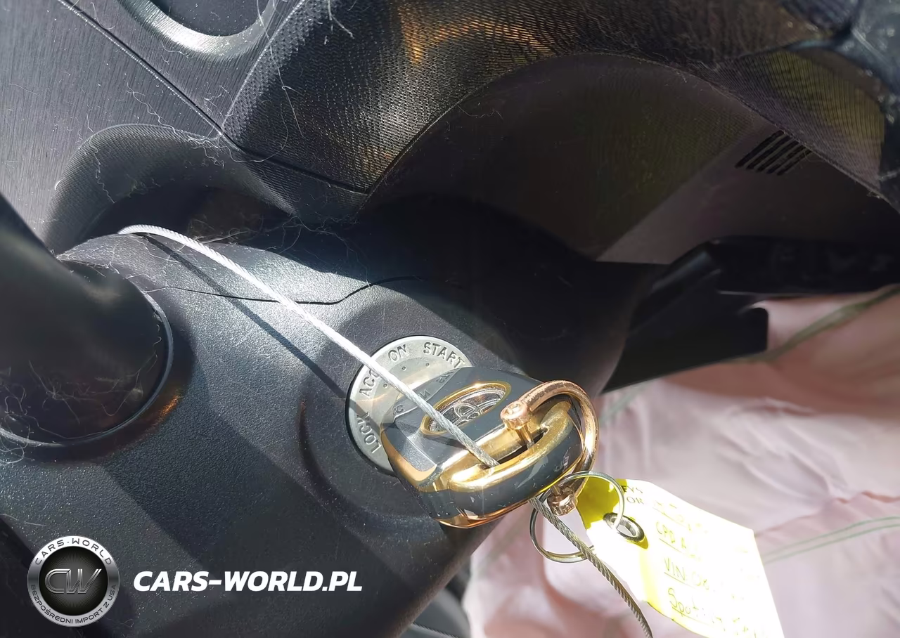 2014 Toyota Prius C VIN:JTDKDTB36E1081724 - 11