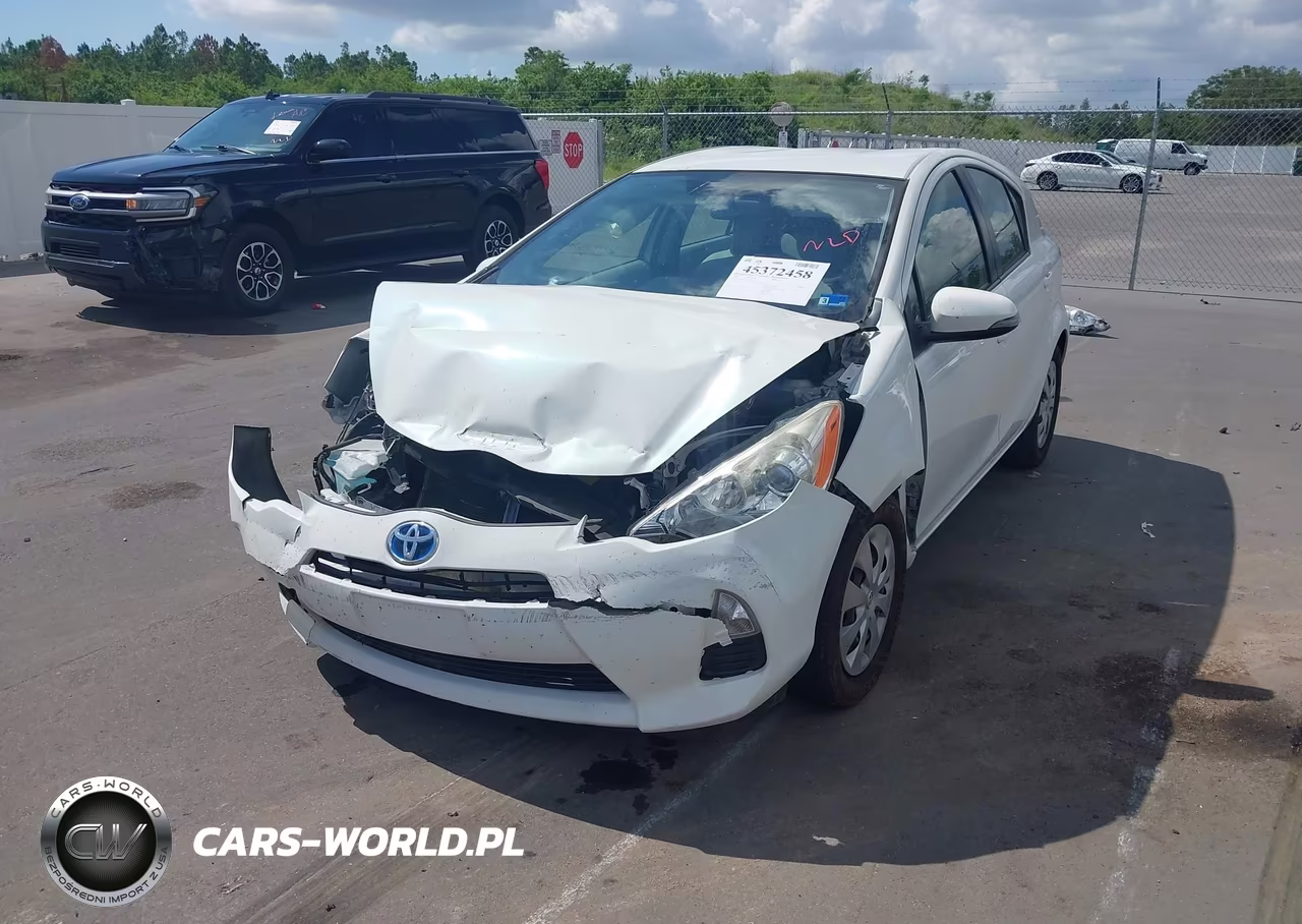 2014 Toyota Prius C VIN:JTDKDTB36E1081724 - 2