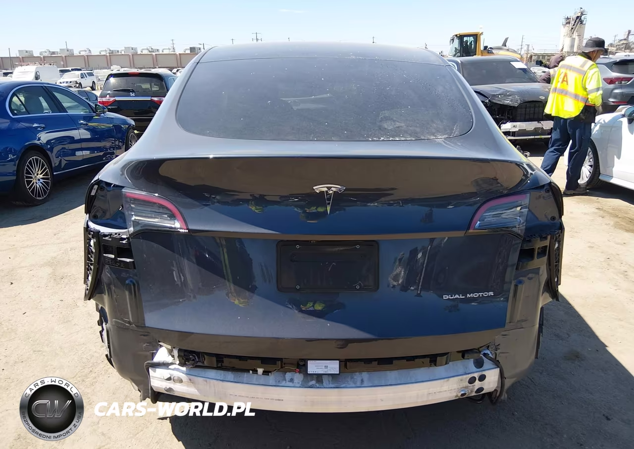 2021 Tesla Model Y Long Range Dual Motor All-Wheel Drive VIN:5YJYGDEE4MF282046 - 17