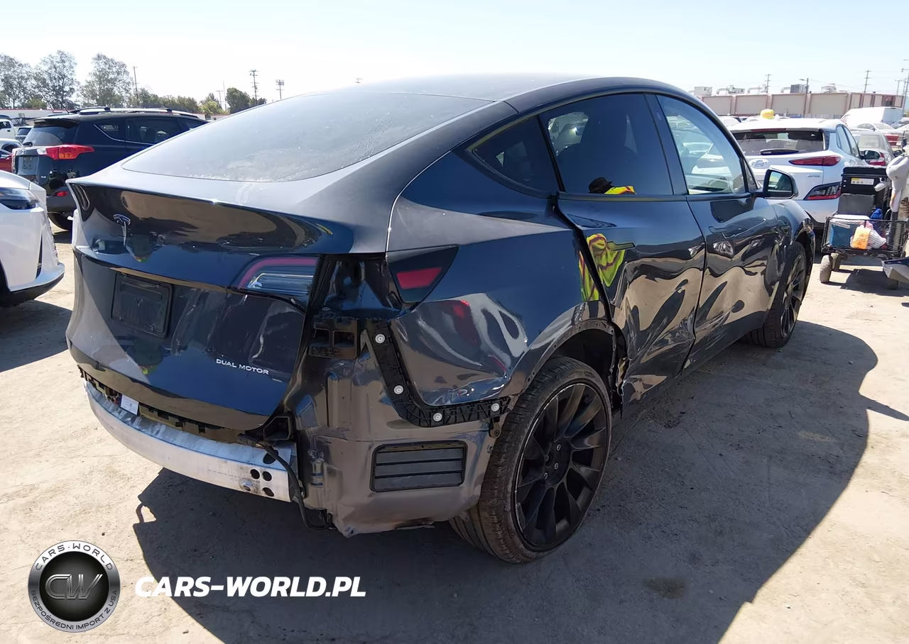 2021 Tesla Model Y Long Range Dual Motor All-Wheel Drive VIN:5YJYGDEE4MF282046 - 4