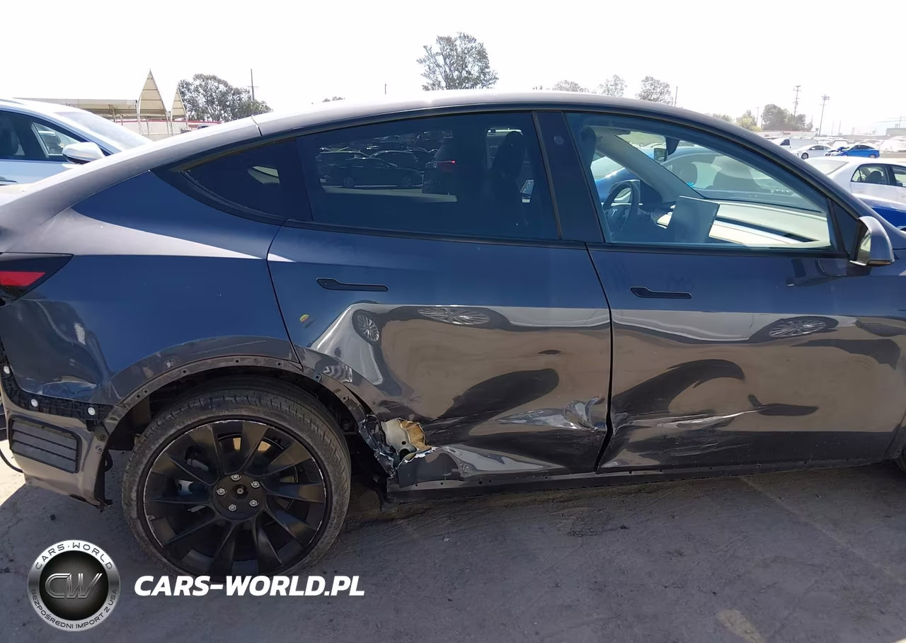 2021 Tesla Model Y Long Range Dual Motor All-Wheel Drive VIN:5YJYGDEE4MF282046 - 6
