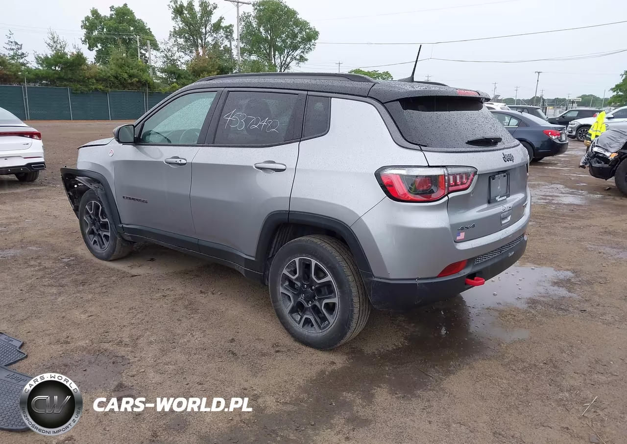 2019 Jeep Compass Trailhawk 4X4 VIN:3C4NJDDBXKT681974 - 3