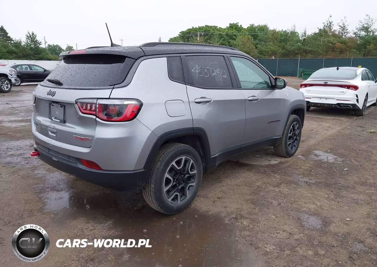 2019 Jeep Compass Trailhawk 4X4 VIN:3C4NJDDBXKT681974 - 4