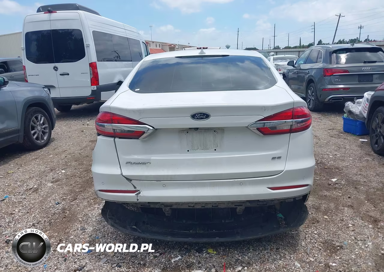 2019 Ford Fusion Se VIN:3FA6P0H77KR276708 - 16