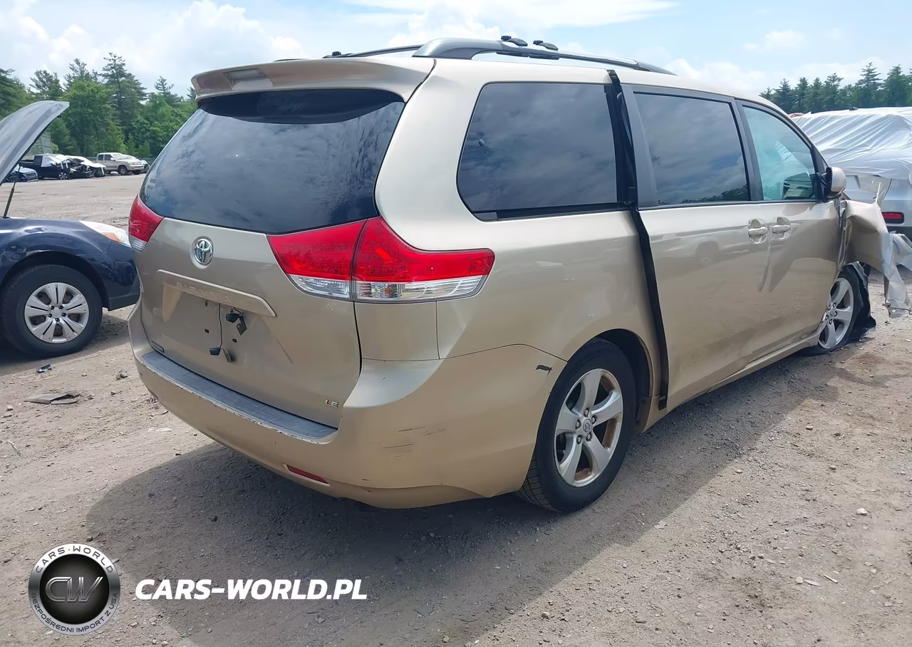 2011 Toyota Sienna Le V6 VIN:5TDKK3DC0BS025036 - 4
