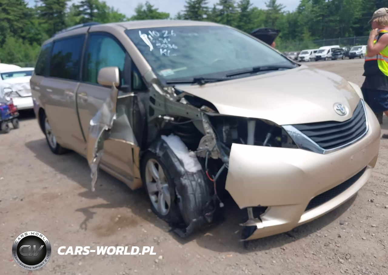 2011 Toyota Sienna Le V6 VIN:5TDKK3DC0BS025036 - 6