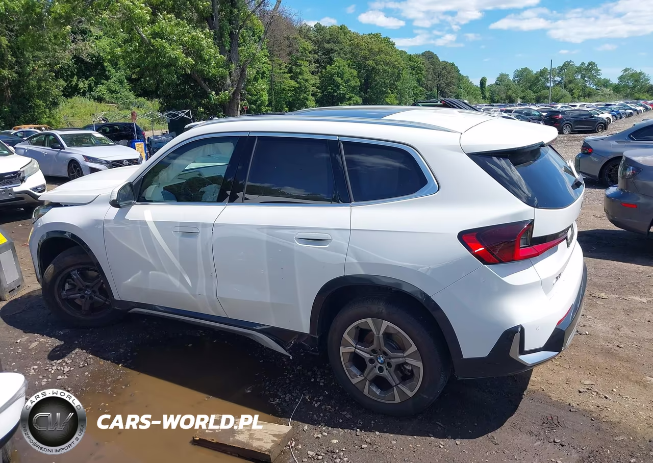 2025 BMW X1 xDrive28I VIN:WBX73EF00S5118102 - 14