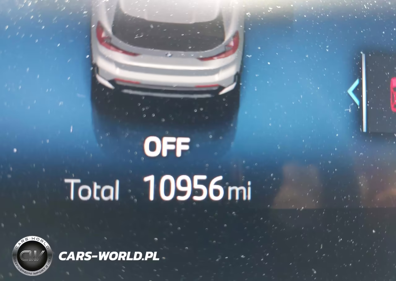 2025 BMW X1 xDrive28I VIN:WBX73EF00S5118102 - 15