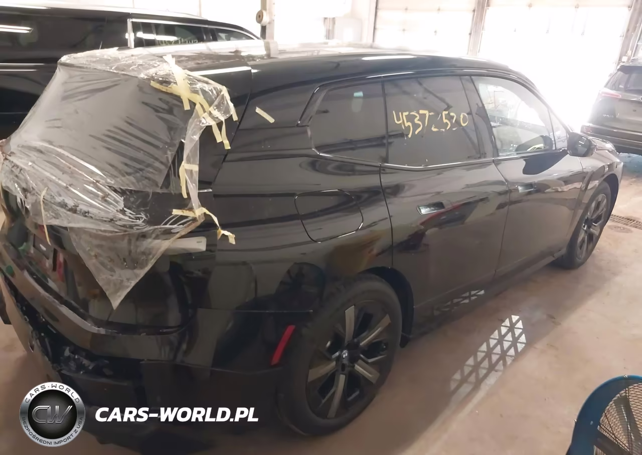 2022 BMW Ix xDrive50 VIN:WB523CF06NCK56184 - 4