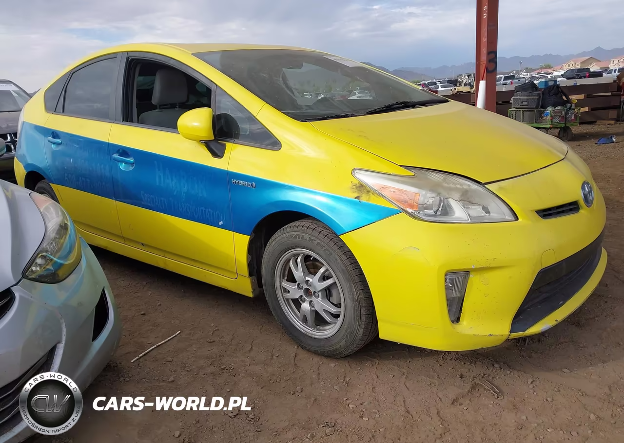 2013 Toyota Prius Two – zdjęcie 1 z 16