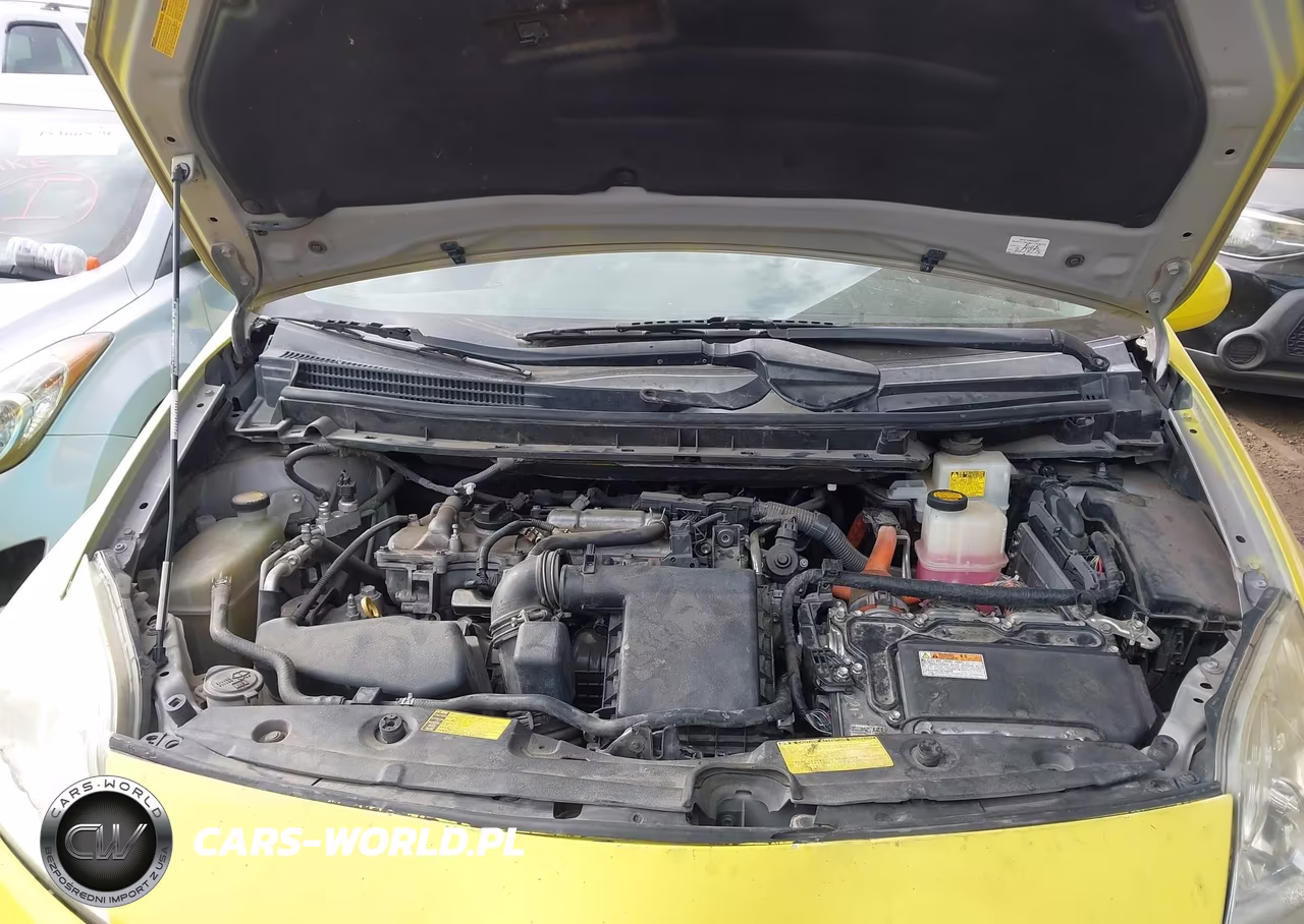 2013 Toyota Prius Two VIN:JTDKN3DU9D0339662 - 10