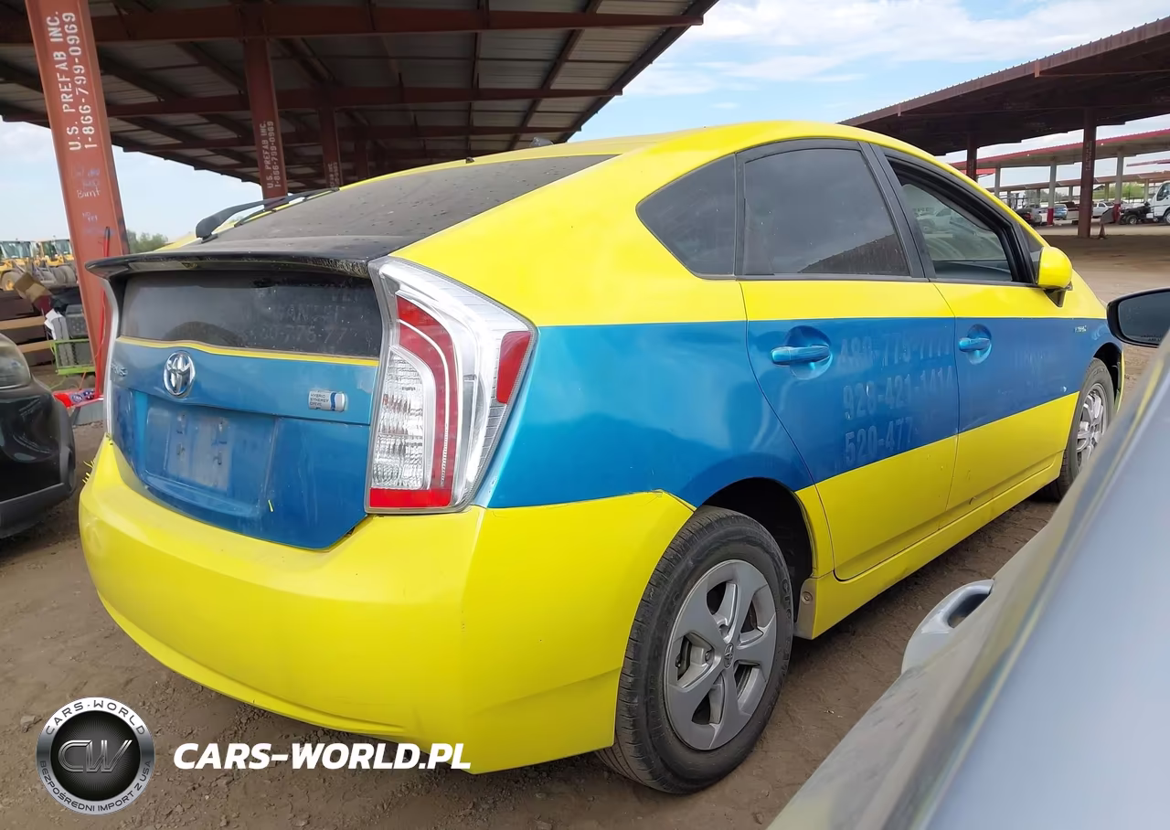 2013 Toyota Prius Two VIN:JTDKN3DU9D0339662 - 4