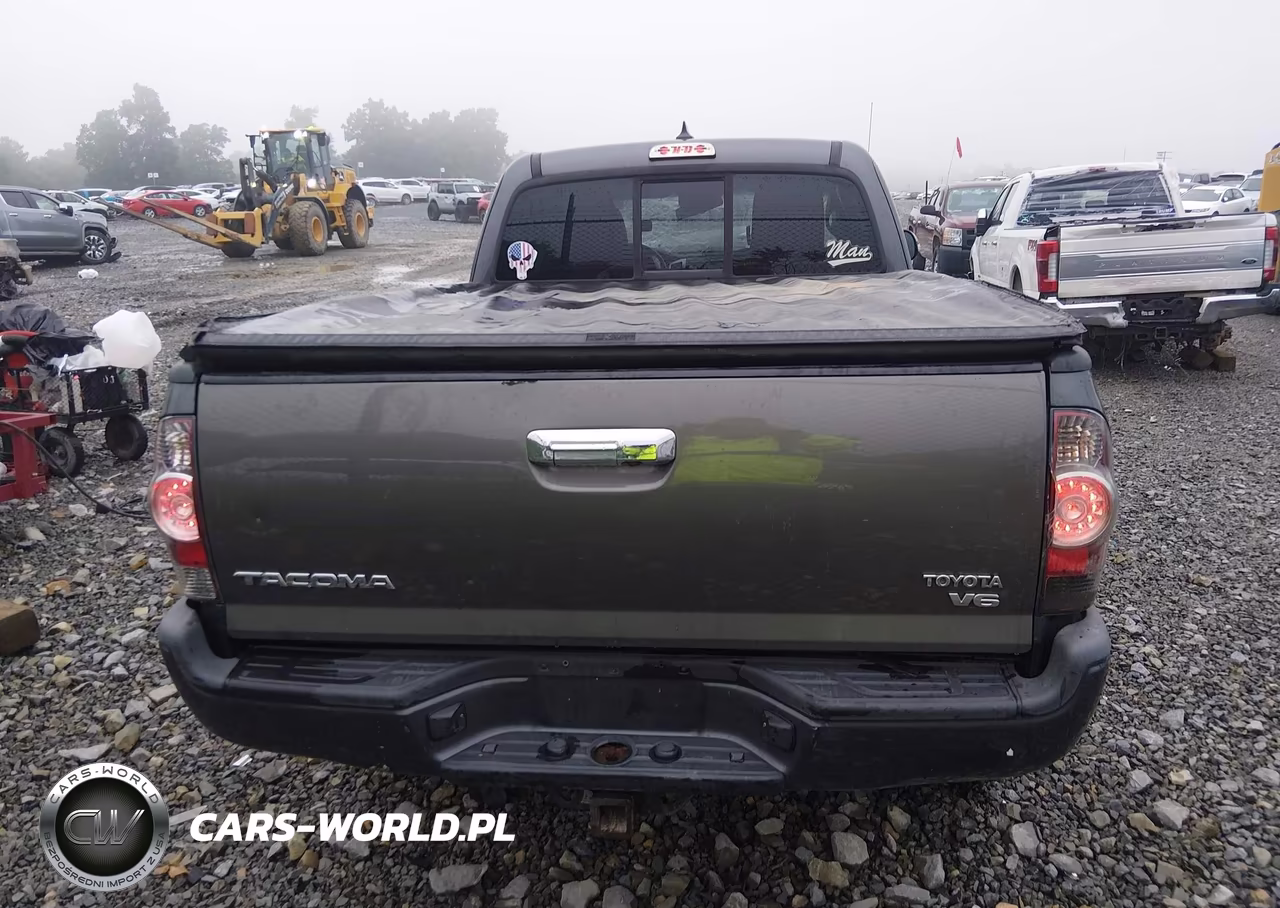 2014 Toyota Tacoma Base V6 VIN:5TFUU4EN2EX085696 - 17