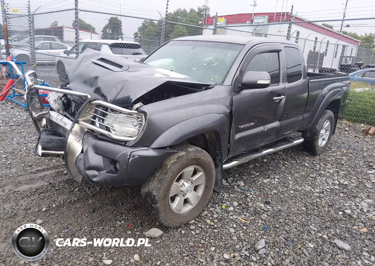 2014 Toyota Tacoma Base V6 VIN:5TFUU4EN2EX085696 - 2